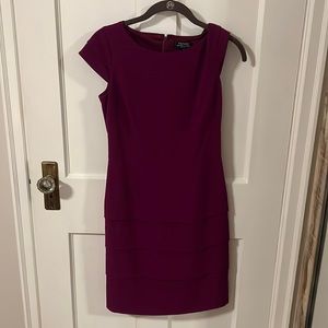 Tahari tiered dress size 2P new with tags